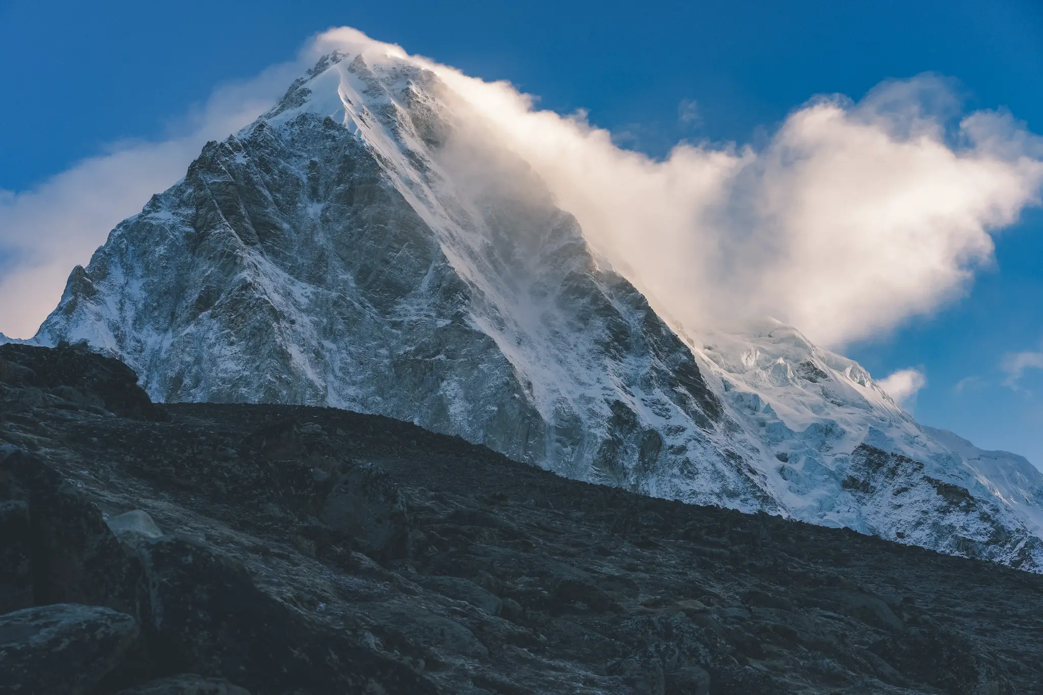 View of Pumori while ascending Kala Patthar (5,643 meters)