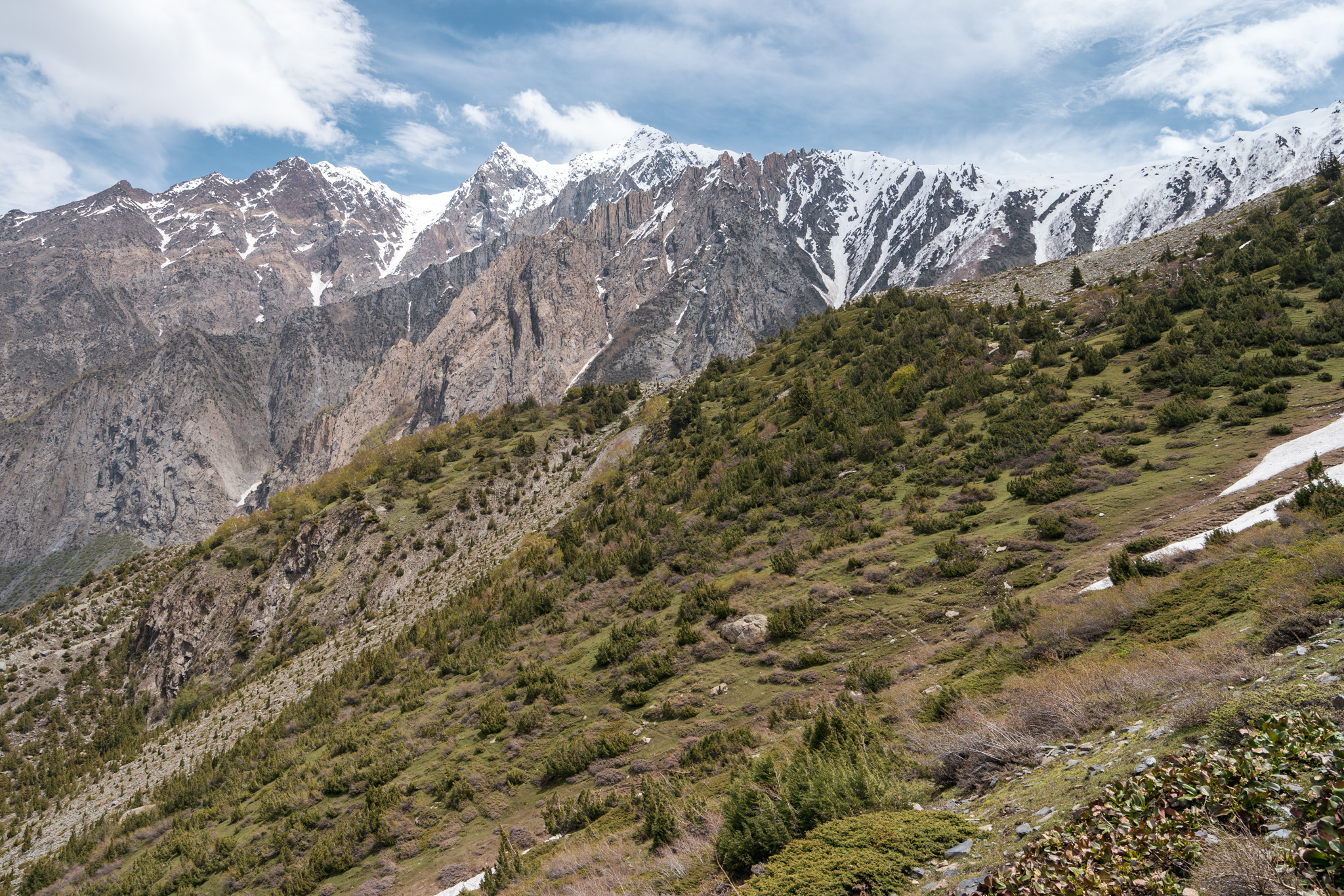 On the way to Rakaposhi Base Camp