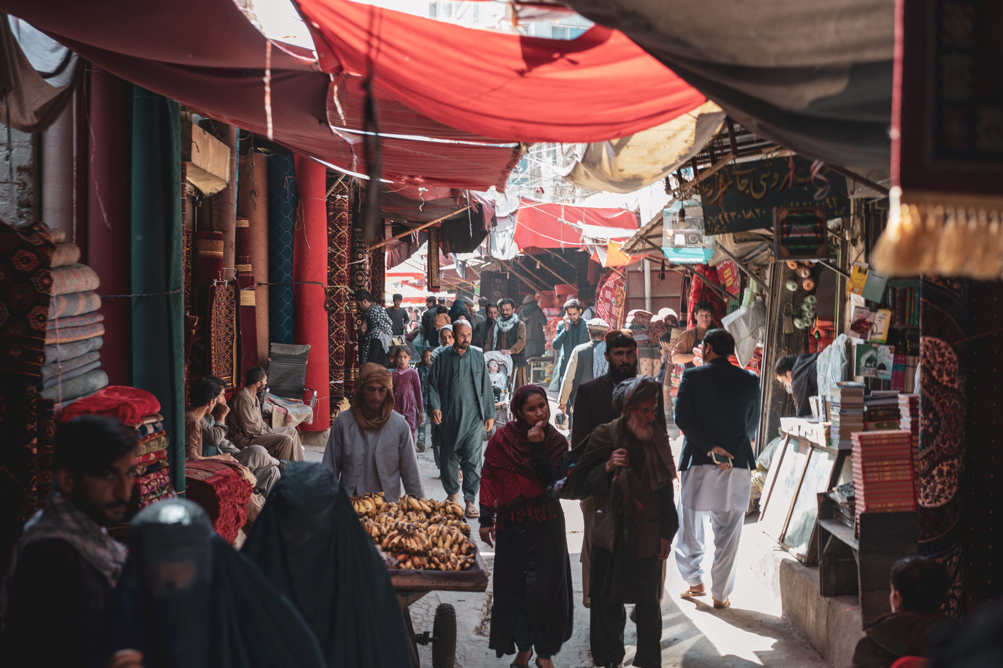 Wandering the old markets of Kabul