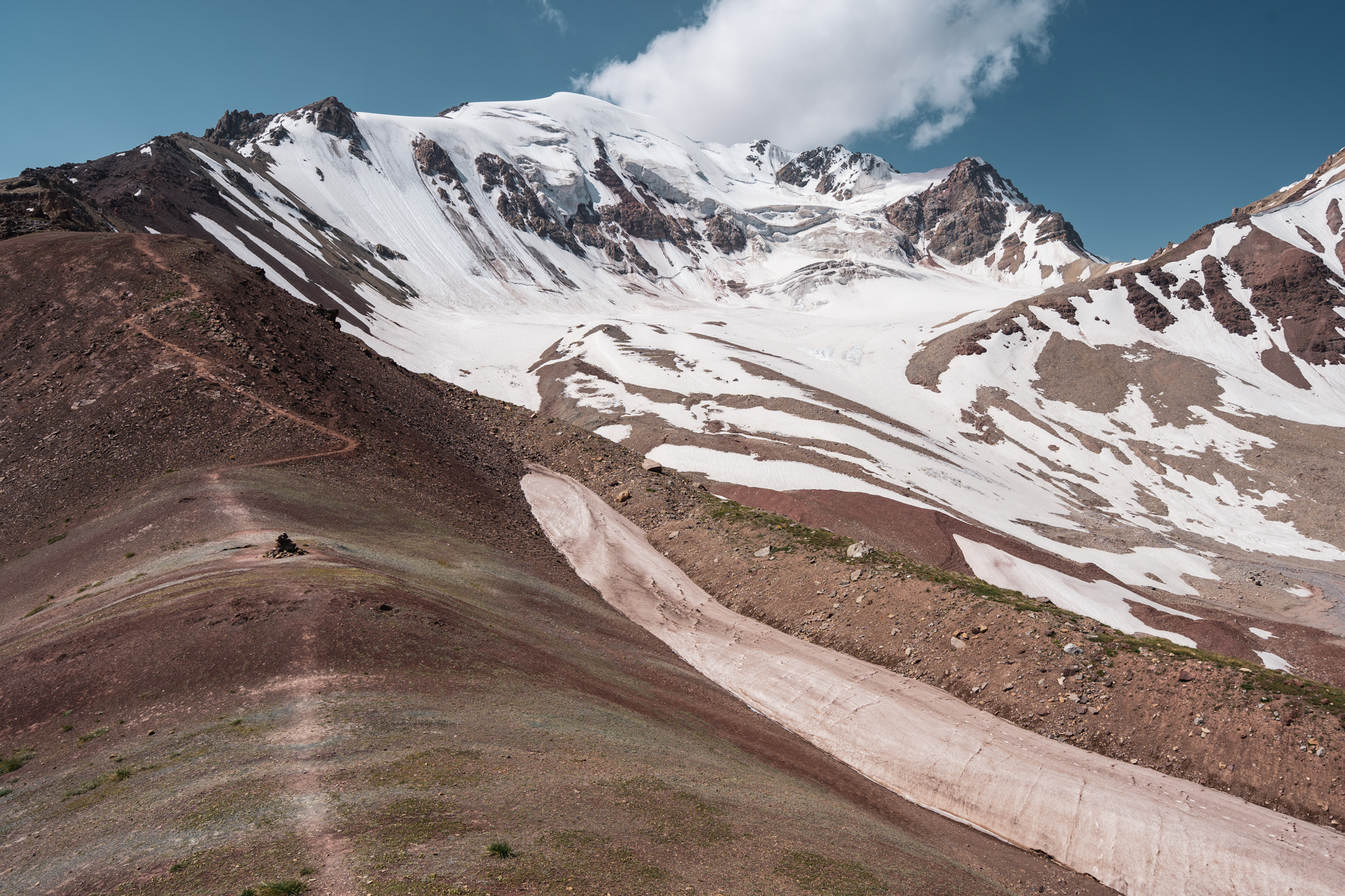 High-altitude hiking is only really doable during summertime