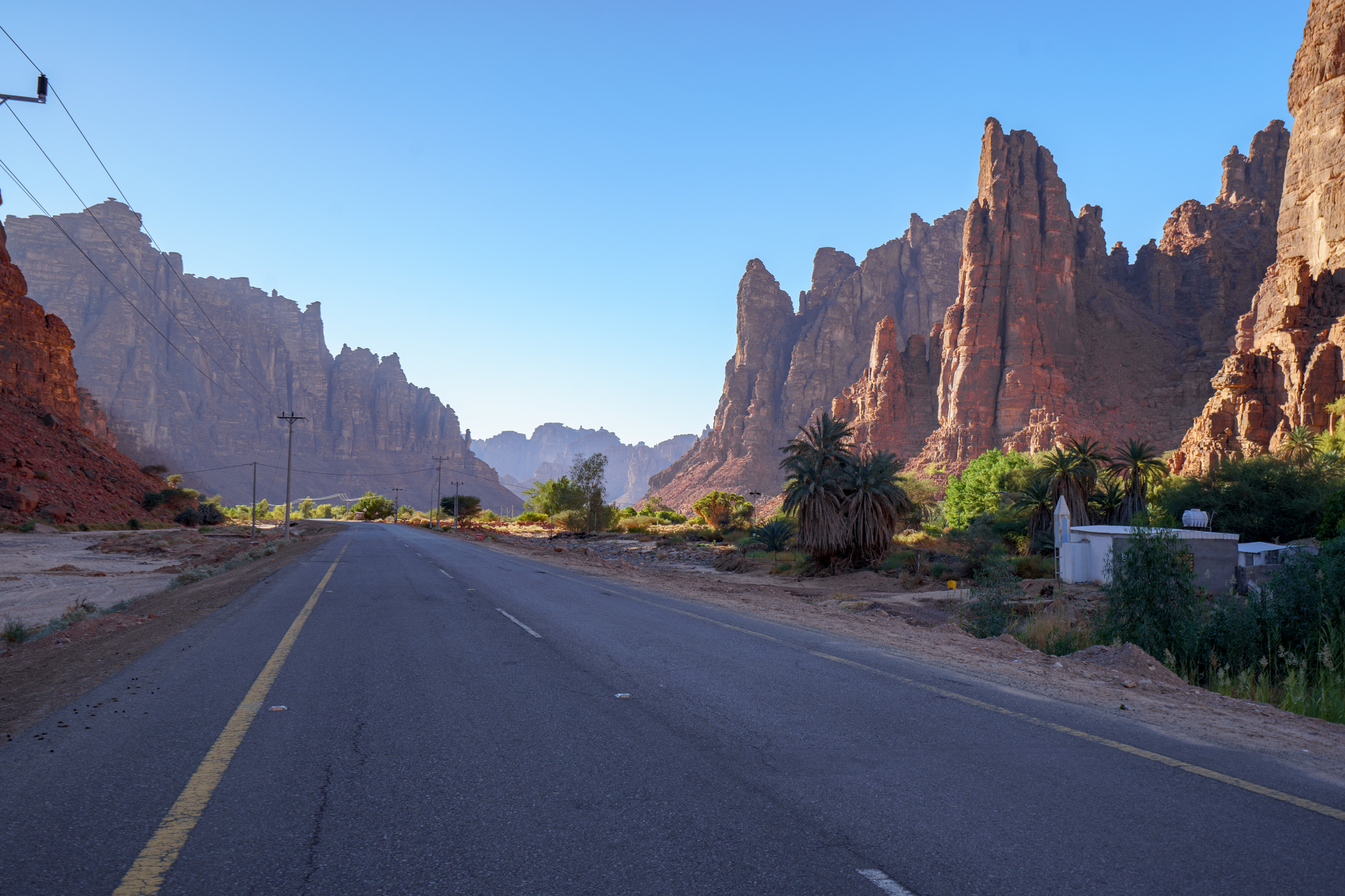 Driving towards Wadi Al Disah